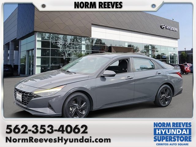 2023 Hyundai Elantra Blue FWD photo