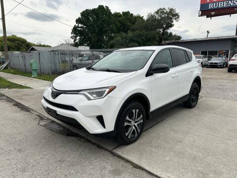 2018 Toyota RAV4 LE AWD photo