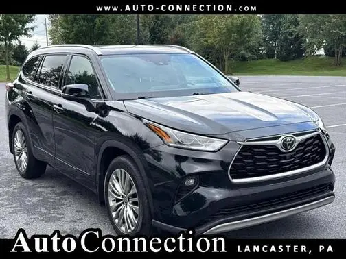 2022 Toyota Highlander Platinum AWD photo