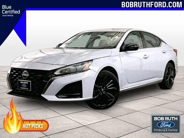 2023 Nissan Altima 2.5 SR AWD photo