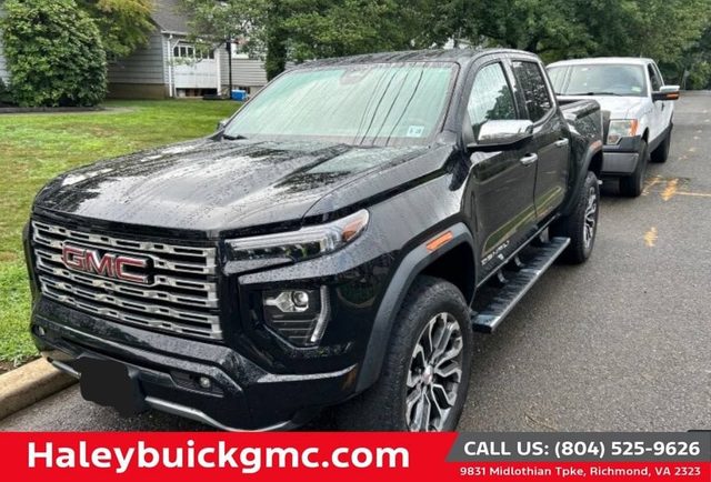 2023 GMC Canyon 4WD Denali 4WD photo
