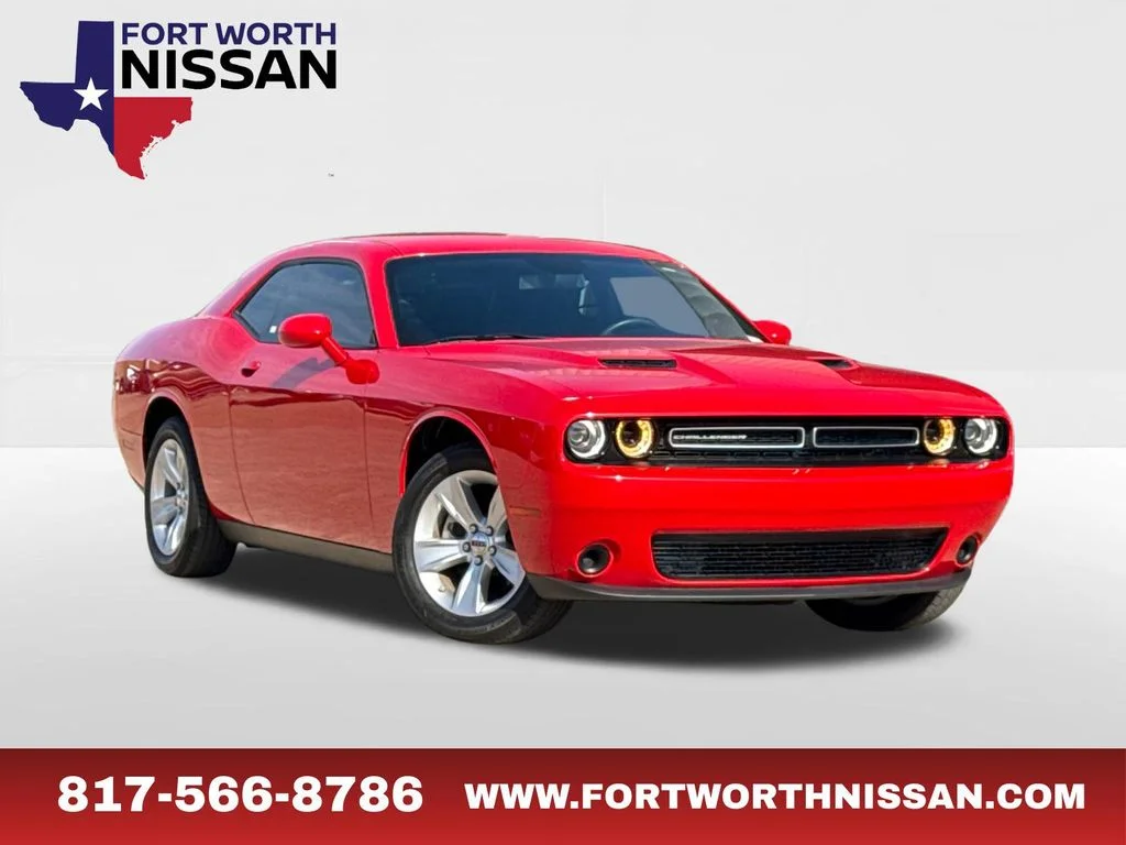 2023 Dodge Challenger SXT RWD photo