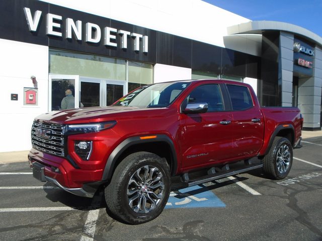 2023 GMC Canyon 4WD Denali 4WD photo