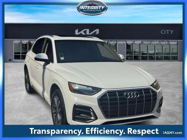 2021 Audi Q5 Premium Plus AWD photo