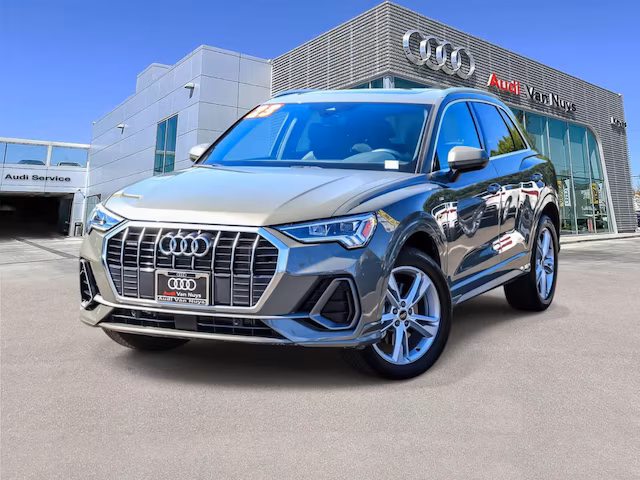 2023 Audi Q3 S line Premium AWD photo