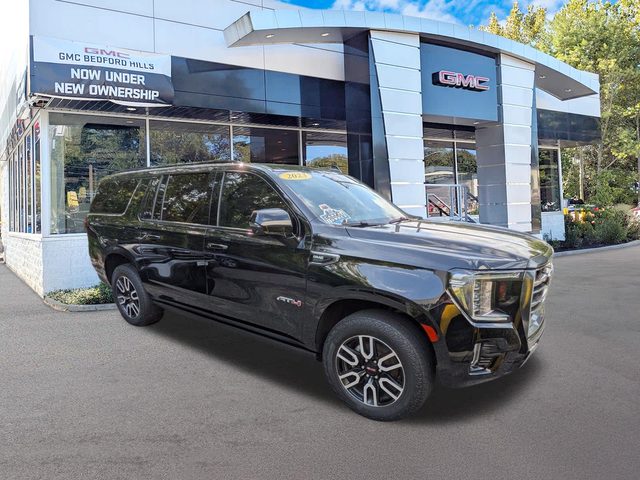 2023 GMC Yukon XL AT4 4WD photo