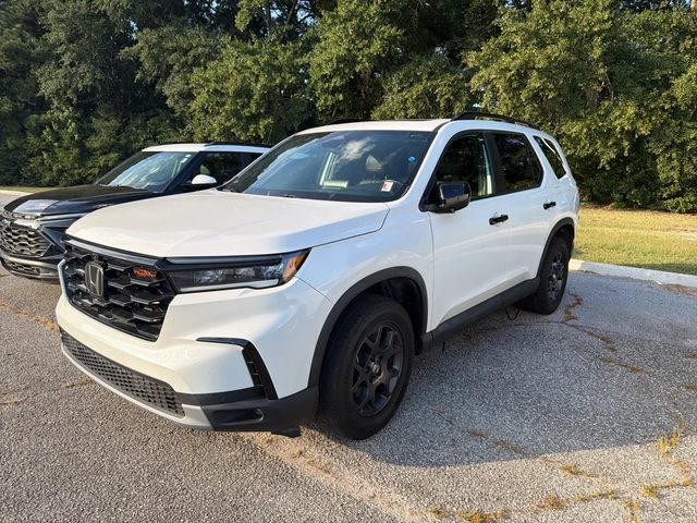 2023 Honda Pilot TrailSport AWD photo