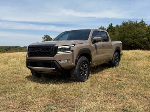 2023 Nissan Frontier PRO-4X 4WD photo