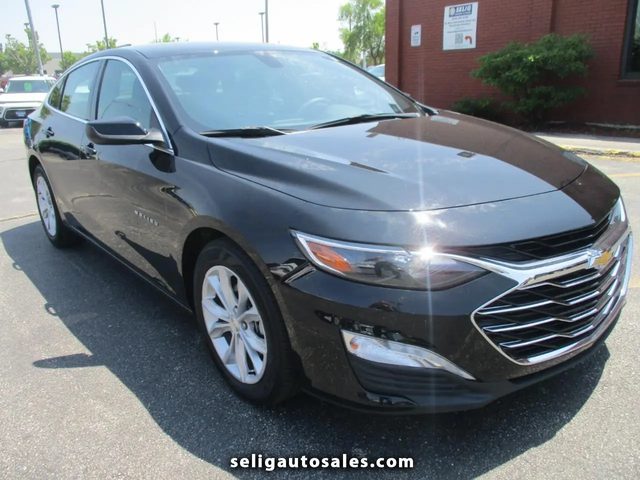 2022 Chevrolet Malibu LT FWD photo