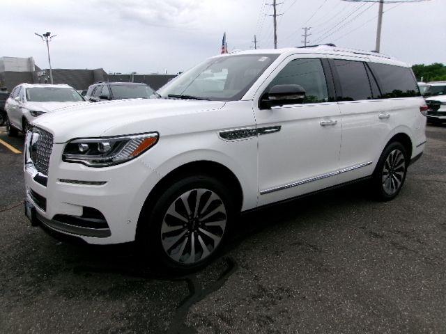 2023 Lincoln Navigator Reserve 4WD photo