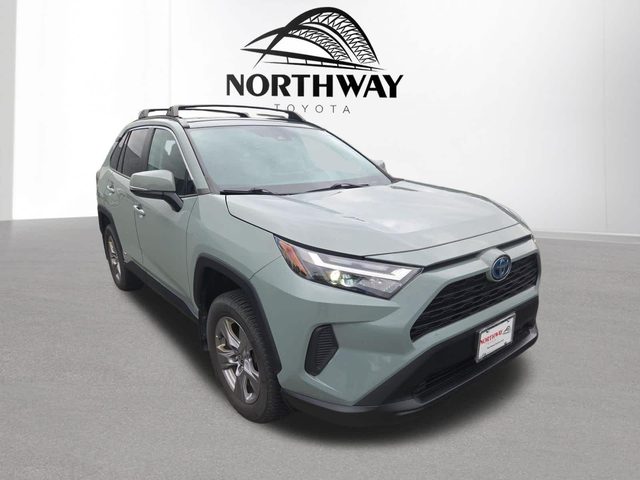 2023 Toyota RAV4 Hybrid XLE AWD photo