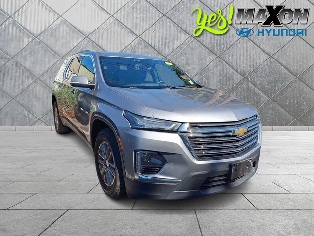 2023 Chevrolet Traverse LT Cloth AWD photo