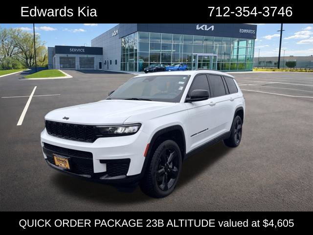 2023 Jeep Grand Cherokee L Altitude 4WD photo