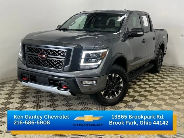 2023 Nissan Titan PRO-4X 4WD photo