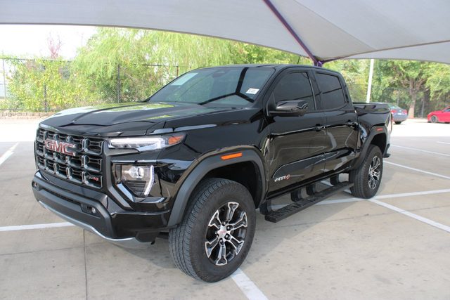 2023 GMC Canyon 4WD AT4 4WD photo