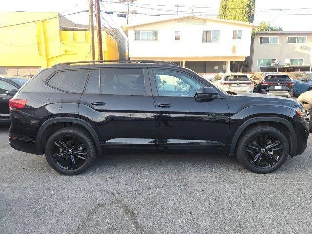 2023 Volkswagen Atlas 3.6L V6 SEL R-Line Black AWD photo