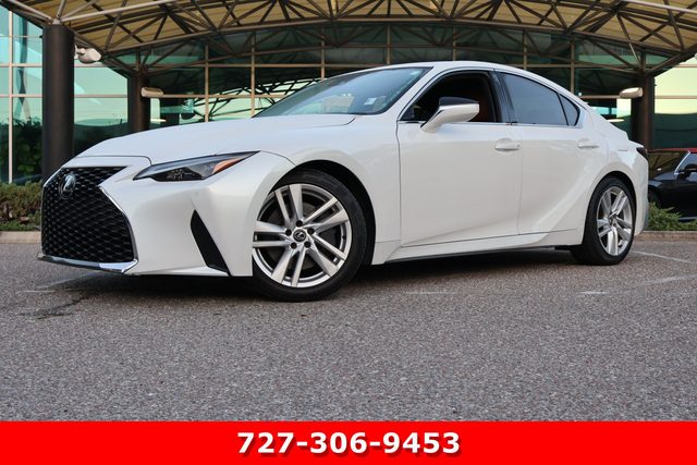 2023 Lexus IS IS 300 RWD photo