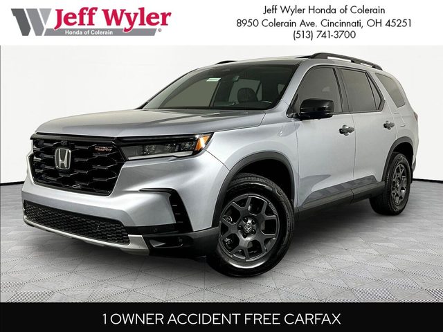 2023 Honda Pilot TrailSport AWD photo