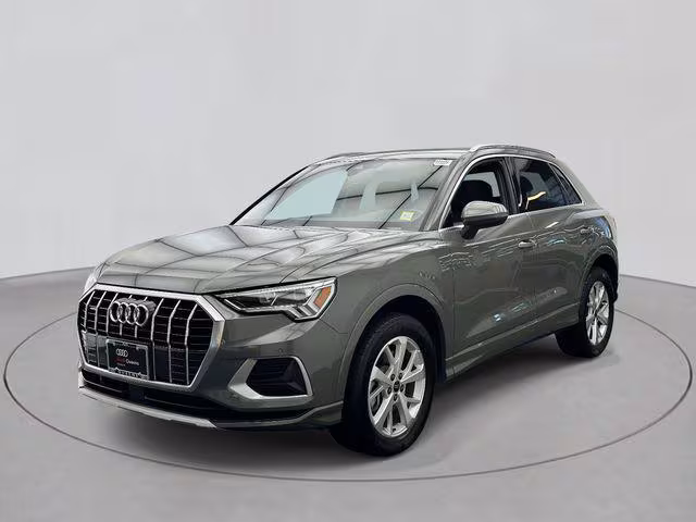 2023 Audi Q3 Premium AWD photo