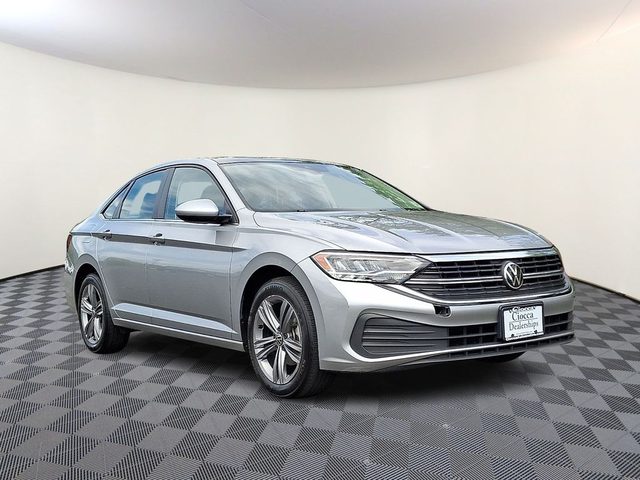 2023 Volkswagen Jetta SE FWD photo