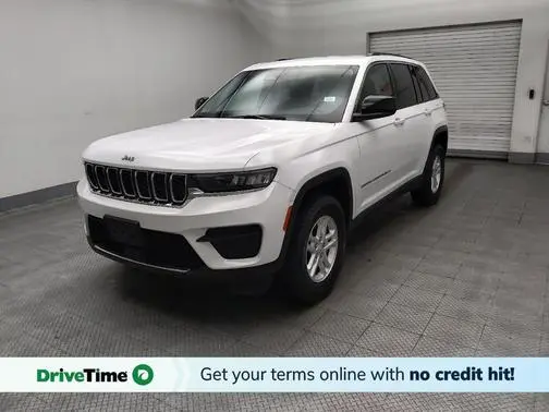 2023 Jeep Grand Cherokee Laredo 4WD photo
