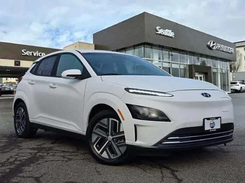 2023 Hyundai Kona SE FWD photo