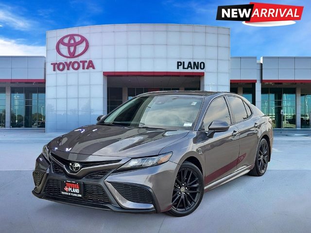 2023 Toyota Camry SE AWD photo