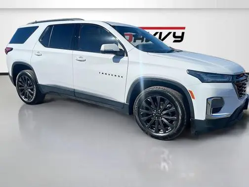 2023 Chevrolet Traverse RS FWD photo