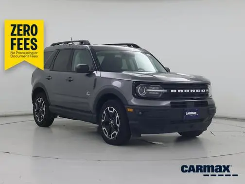 2023 Ford Bronco Sport Outer Banks 4WD photo