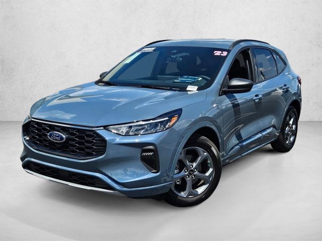 2023 Ford Escape ST-Line FWD photo