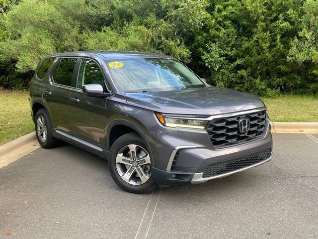 2023 Honda Pilot EX-L 7 Passenger FWD photo