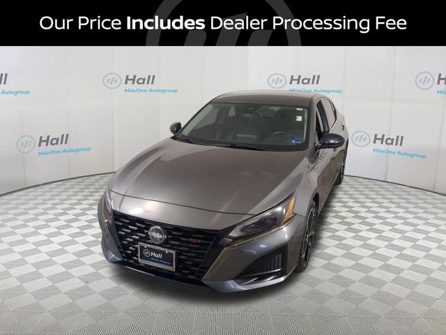 2023 Nissan Altima 2.5 SR AWD photo