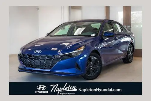 2023 Hyundai Elantra SEL FWD photo