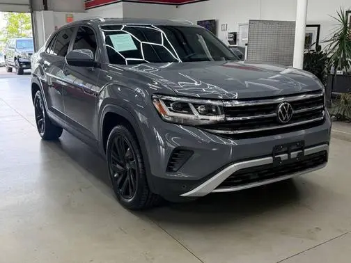 2023 Volkswagen Atlas Cross Sport 2.0T SE w/Technology AWD photo