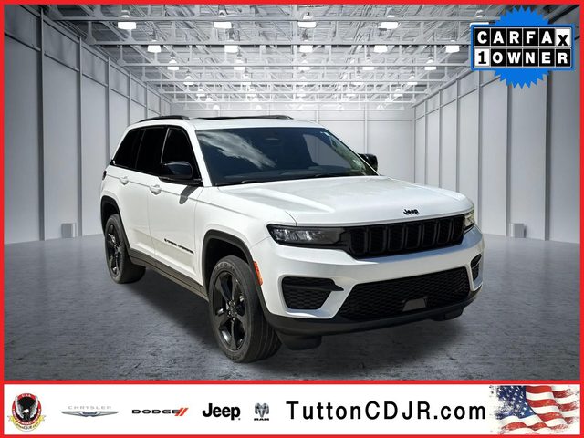 2023 Jeep Grand Cherokee Altitude 4WD photo