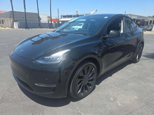 2021 Tesla Model Y Long Range AWD photo