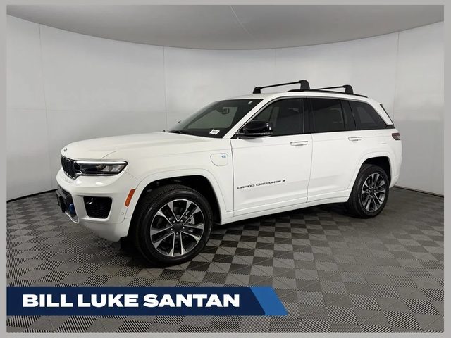 2023 Jeep Grand Cherokee Overland 4WD photo