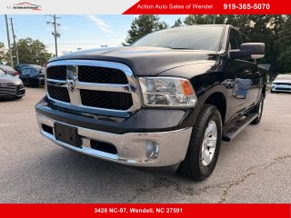 2019 Ram 1500 SLT 4WD photo