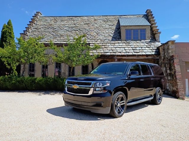 2015 Chevrolet Suburban LT RWD photo