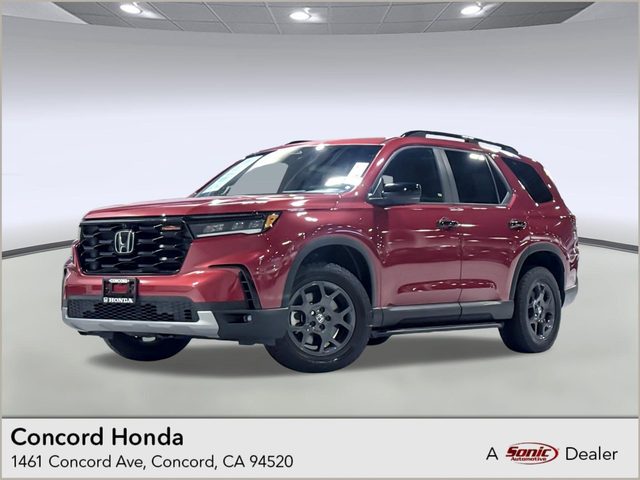 2023 Honda Pilot TrailSport AWD photo