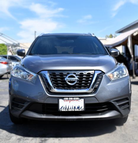 2019 Nissan Kicks SV FWD photo