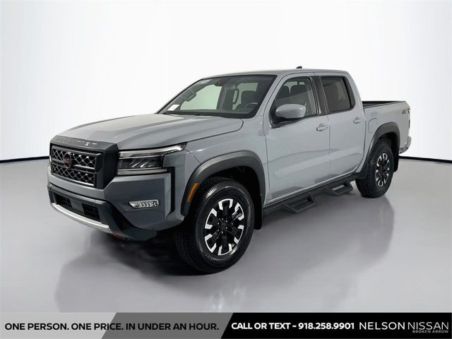 2023 Nissan Frontier PRO-4X 4WD photo