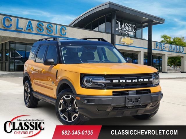 2023 Ford Bronco Sport Outer Banks 4WD photo