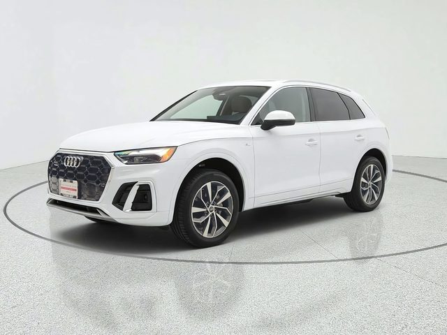2023 Audi Q5 S line Premium AWD photo