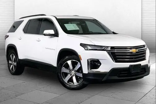 2023 Chevrolet Traverse LT Leather AWD photo