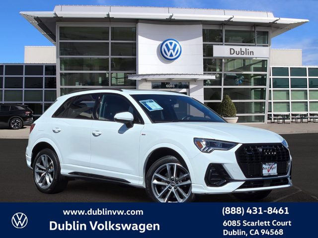 2023 Audi Q3 S line Premium AWD photo