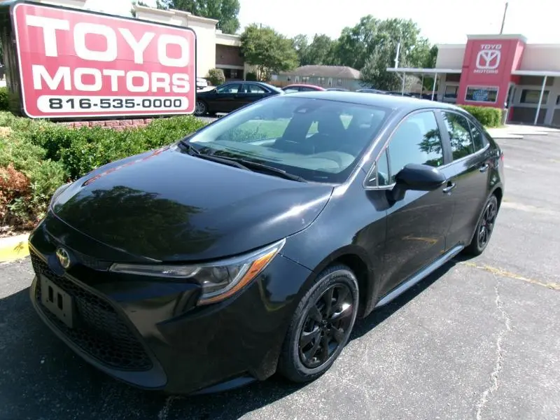 2021 Toyota Corolla LE FWD photo