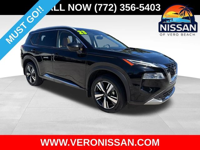 2023 Nissan Rogue Platinum FWD photo