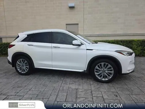 2023 Infiniti QX50 LUXE FWD photo