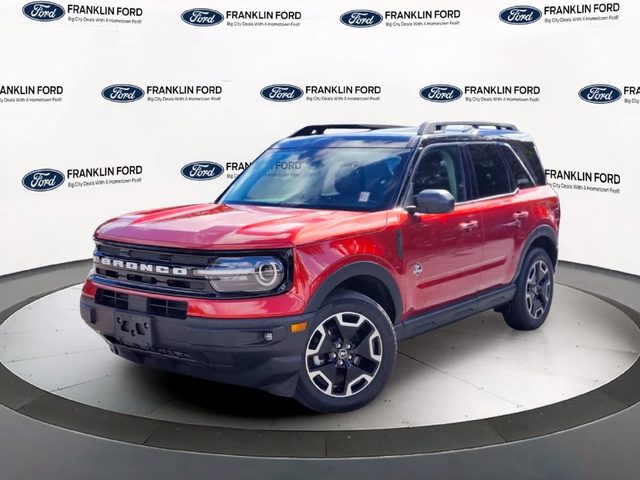 2023 Ford Bronco Sport Outer Banks 4WD photo